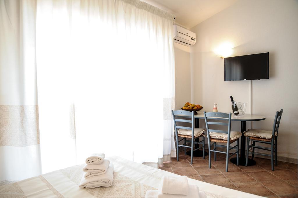 Elite Smeralda Room Porto Rotondo Exterior photo